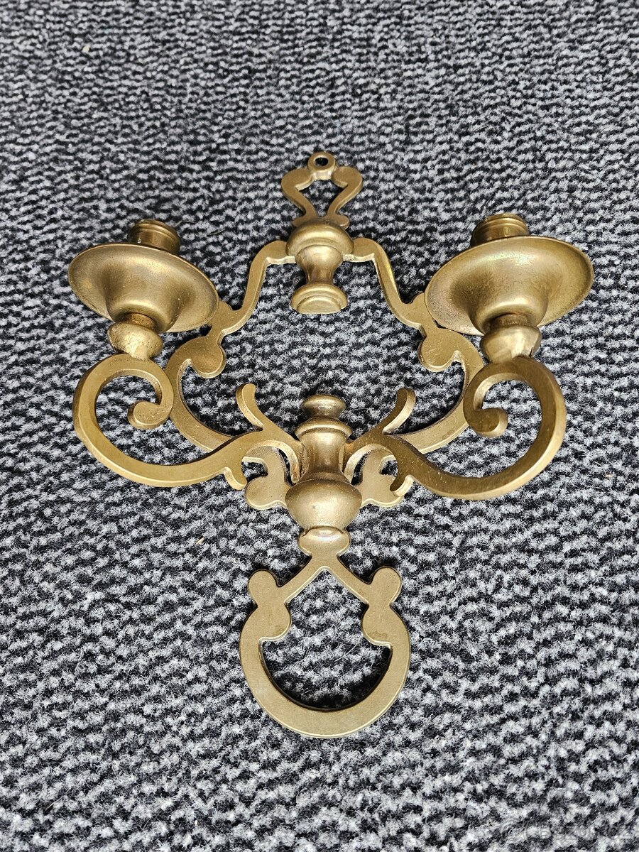 Nástěnné mosazné lampy