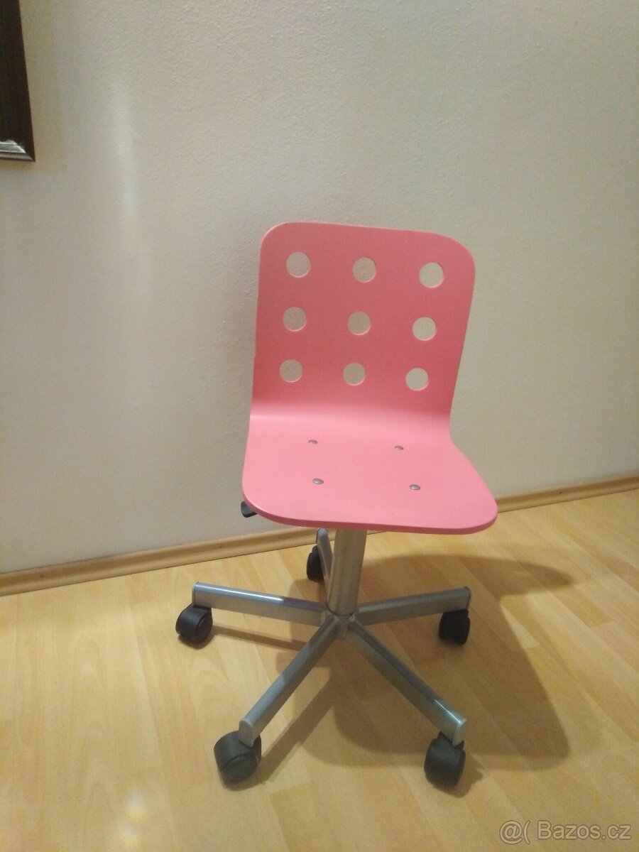 Dětsá židle otočná