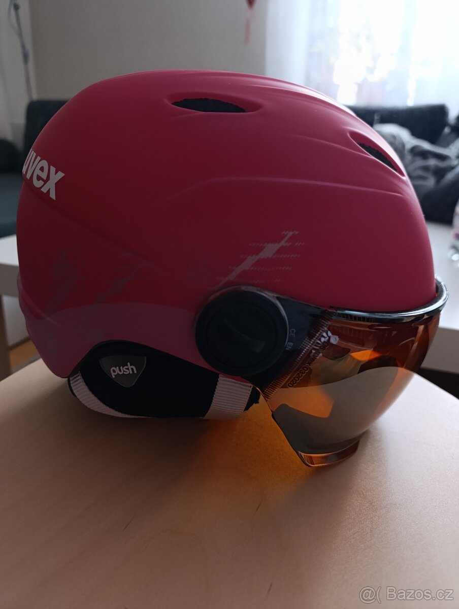 Dětská lyžařská helma