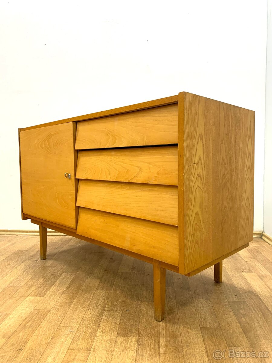 Retro komoda 60. léta Brusel