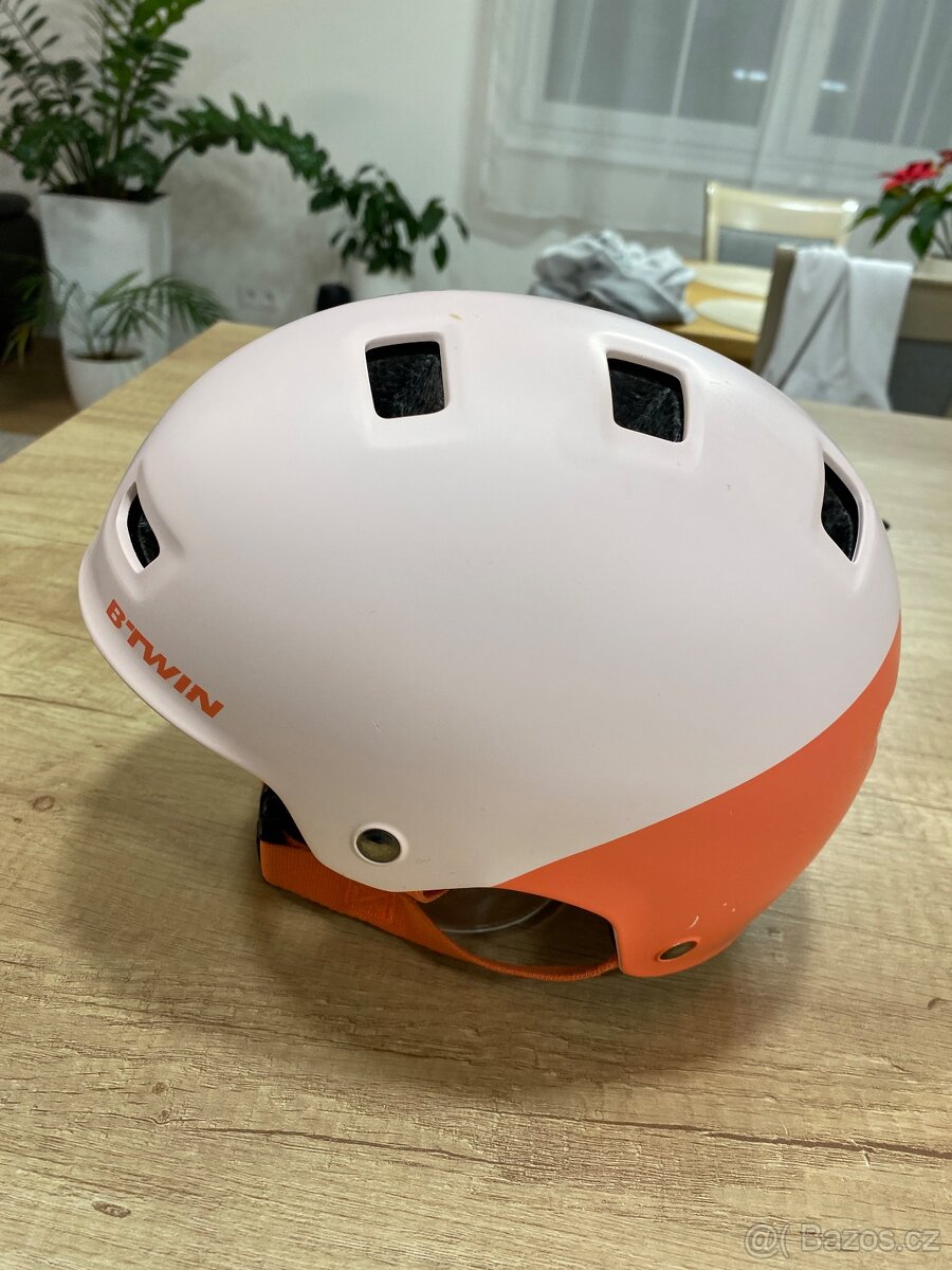 Dětská cyklistická helma B’TWIN