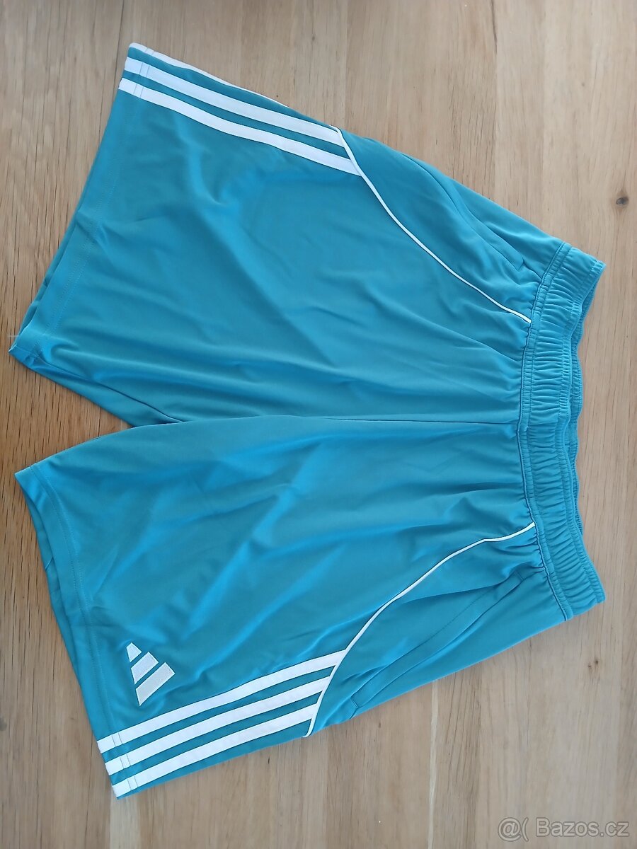 Kraťasy Adidas