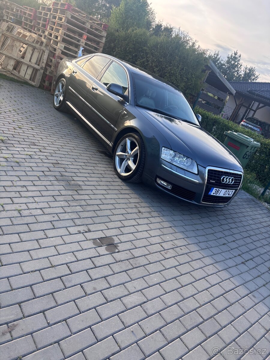Audi A8 D3