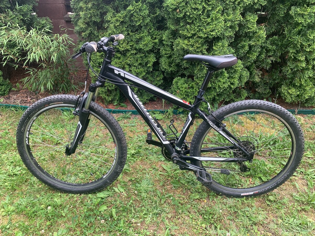 Horské kolo Specialized Hardrock – rám S, kola 26"