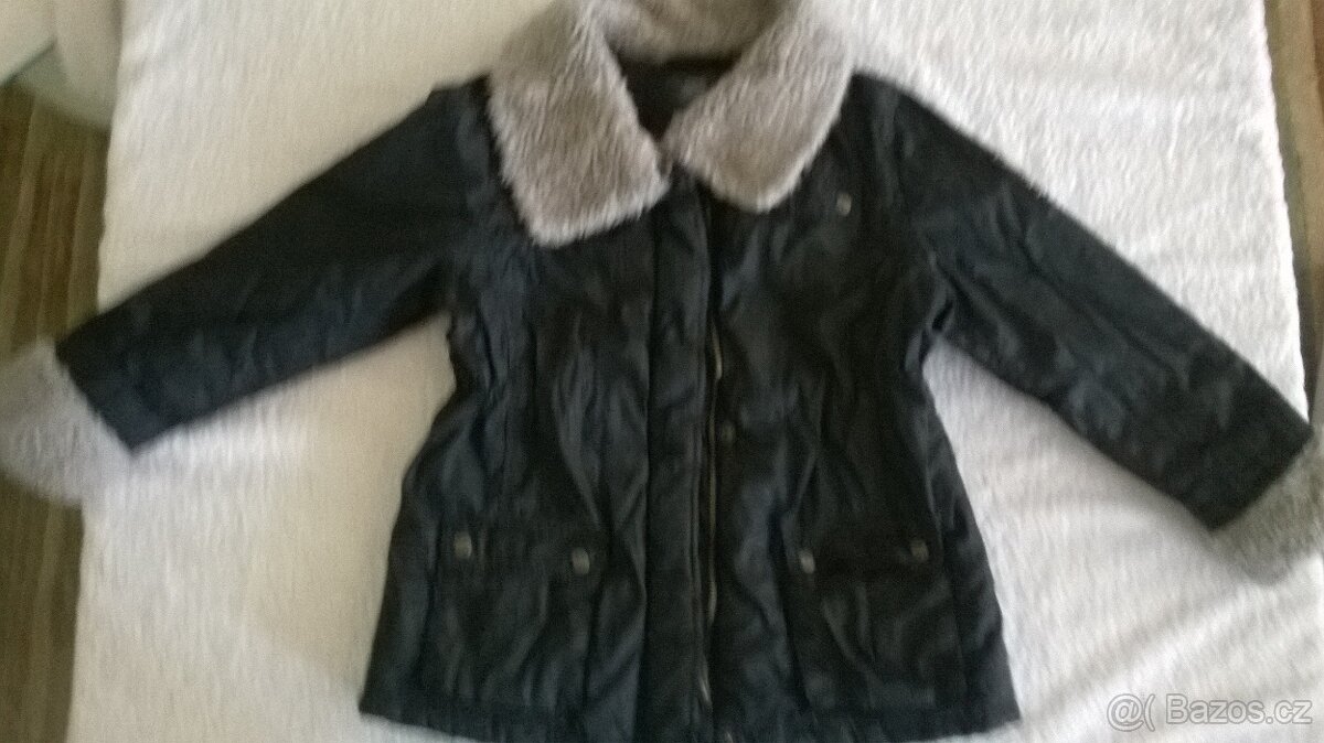 Lindex pilotka 122, 128, H&M vesta, sukně 122