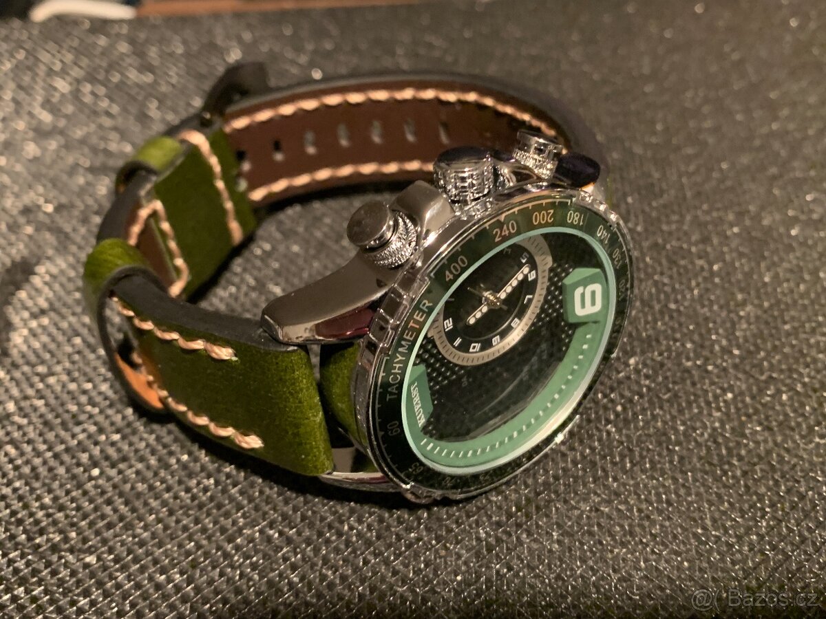 kvalitní CHronograph ,...46mm