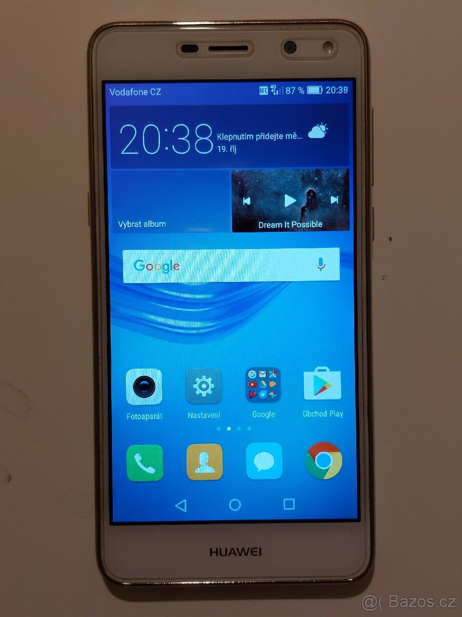 Telefon Huawei Y6 2017 MYA-L11 + pouzdro
