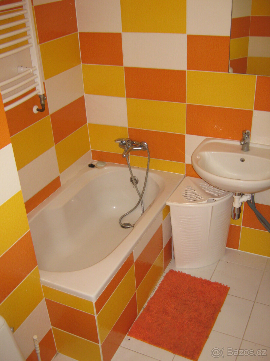 2+kk PRONÁJEM (46m2) na Klíši