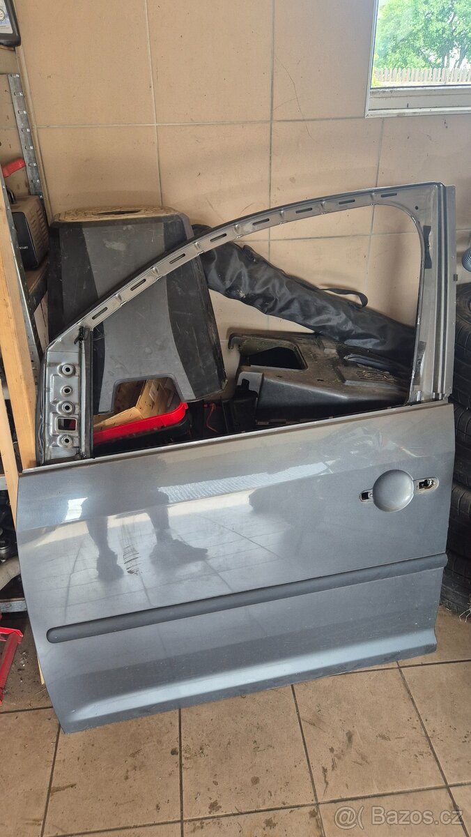 Vw Caddy maxi III rok 2013