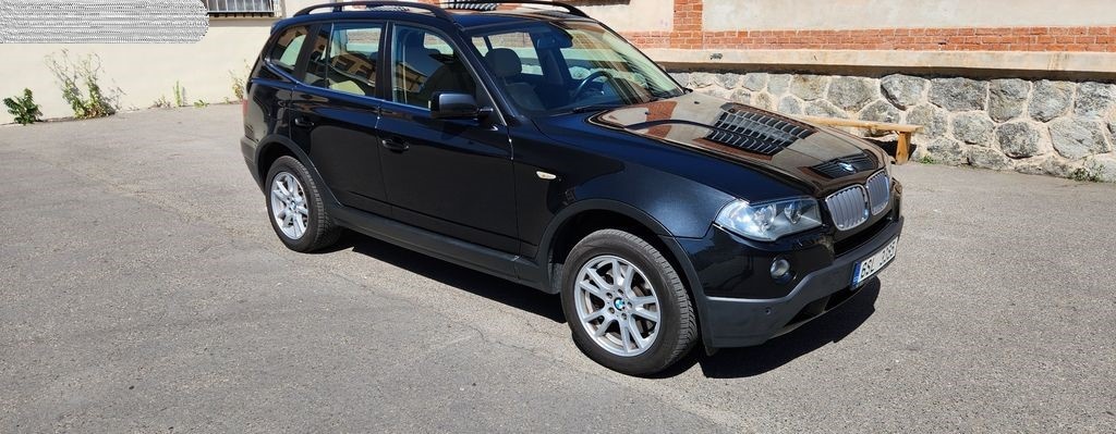 BMW X3, 3,0d KŮŽE AUTOMAT XENON