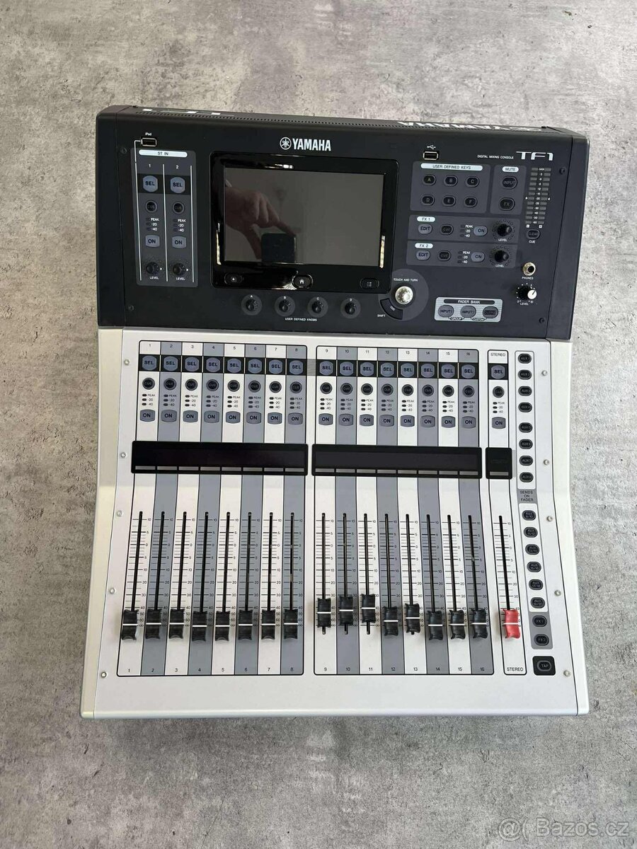 Mix Pult Yamaha TF-1