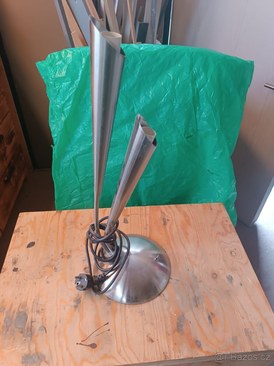 Stolní lampa
