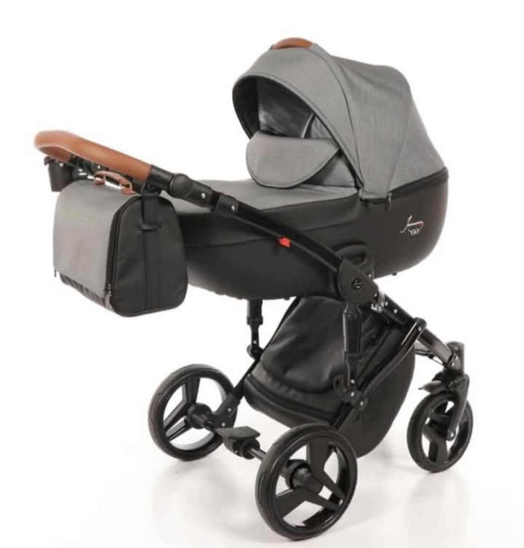 Junama Madena 03 Schwarz