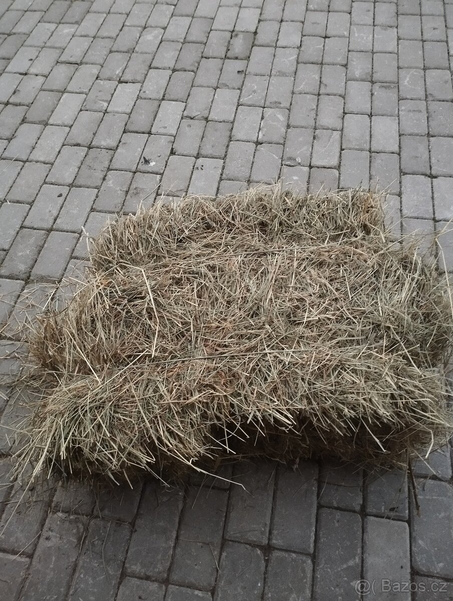 Malý balík sena