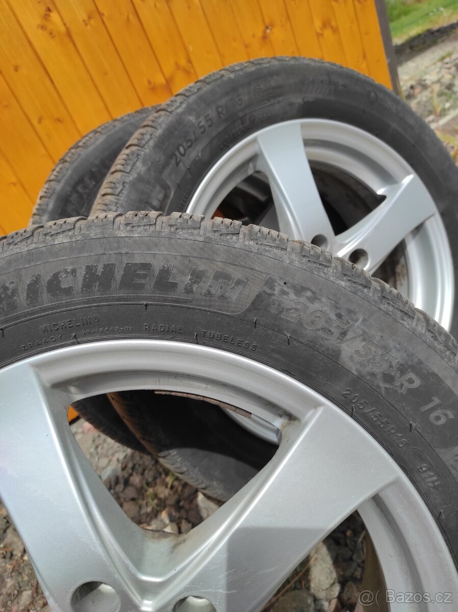 Zimní kola 205/55/R16 na Octavia 3, Golf 7