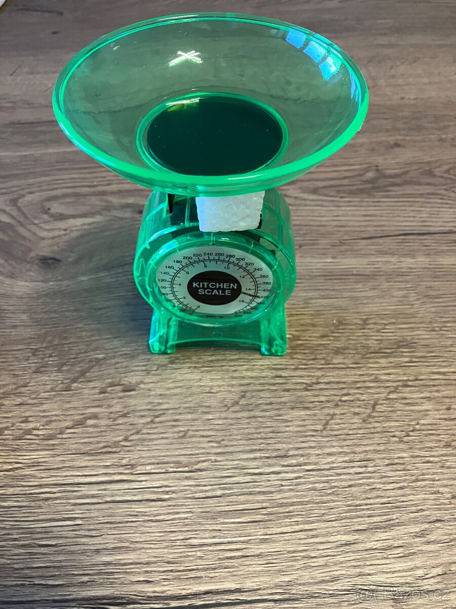 KUCHYŇSKÁ VÁHA mechanická plastová s miskou 0,5kg