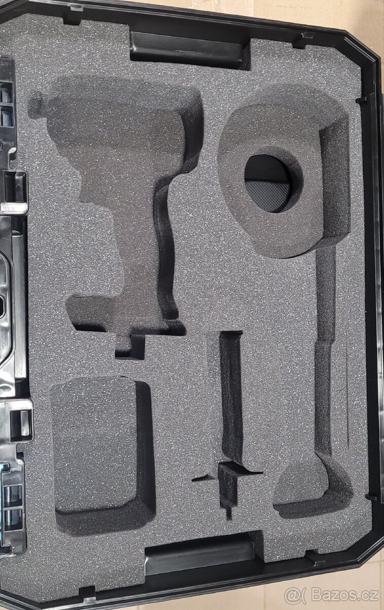 Pěnová vložka do kufru DeWalt na rázový utahovák a flexu