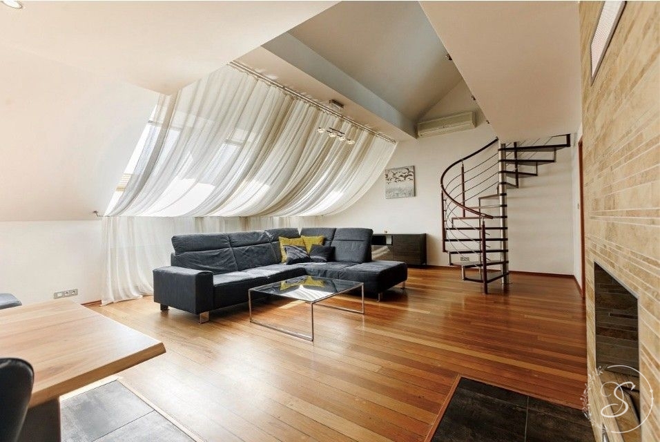 Pronájem bytu 3+kk • 153 m²