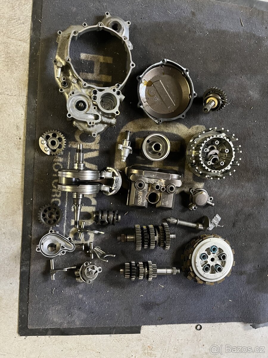 Díly motor YZ250F 2011-2013