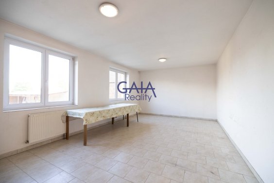 Vacenovice - Nemovitost se strategickou polohou - 692m2