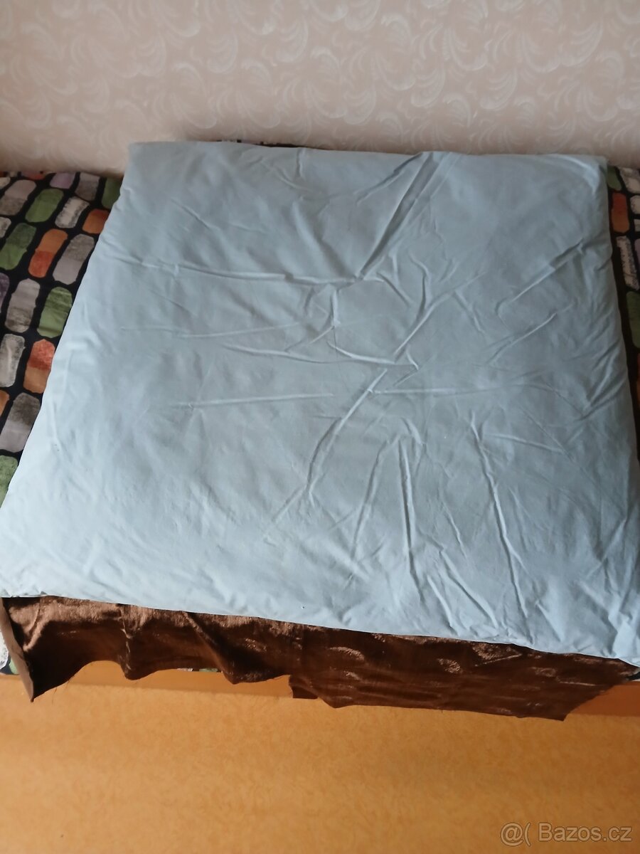 Péřové polštáře