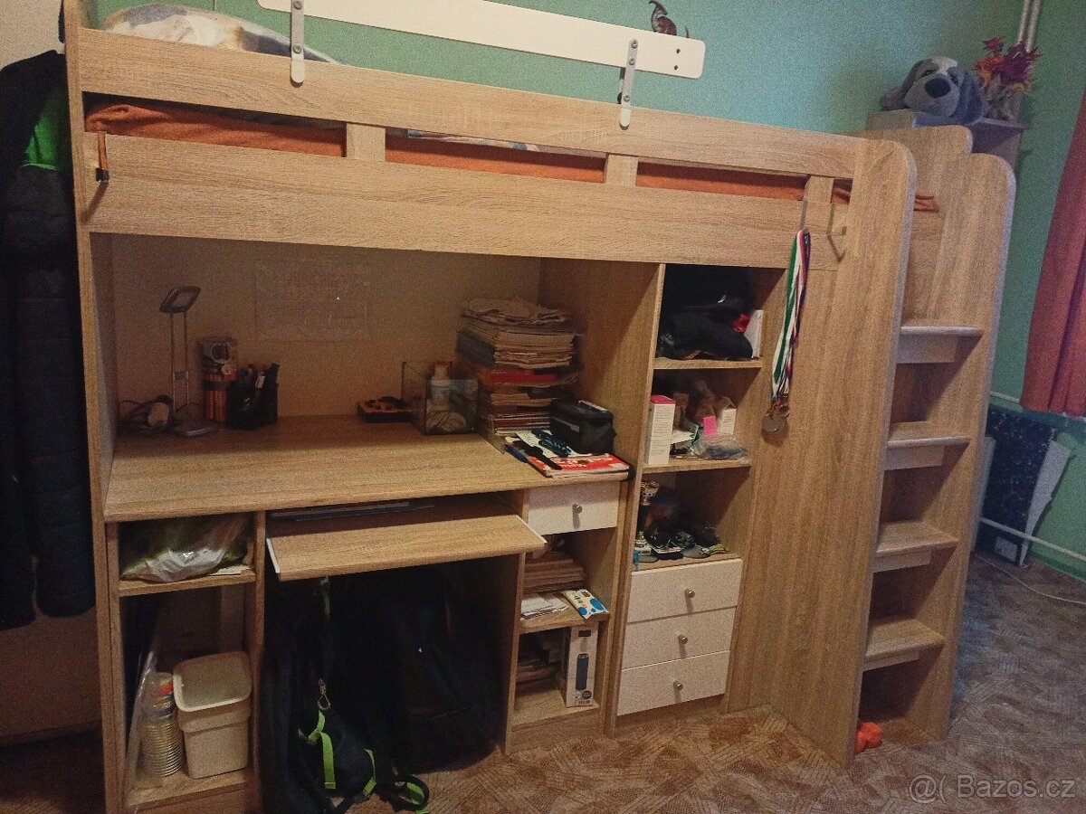 patrová postel+psací stůl a skříň