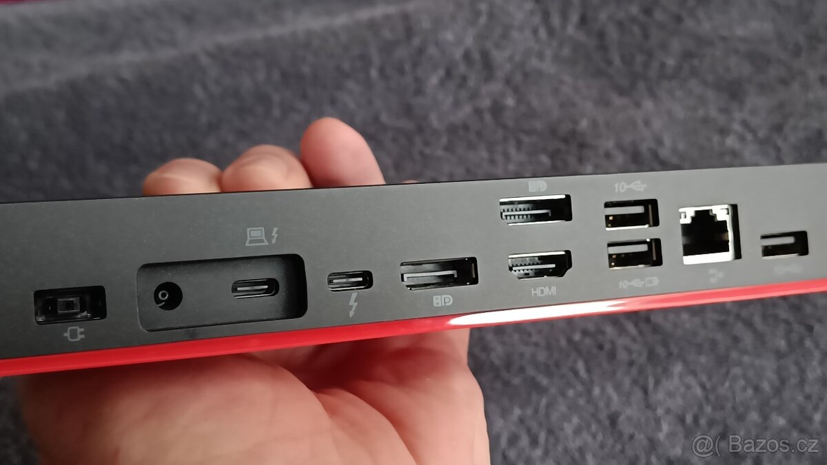 Lenovo Thunderbolt 4 workstation Dock, 300 W