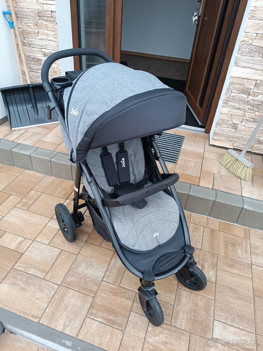 Prodám kočárek Joie litetrax