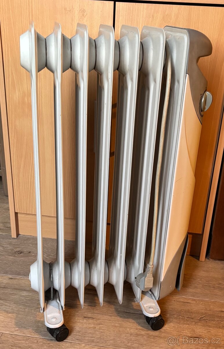 Olejový radiátor EWT 1500 W 7 žeber