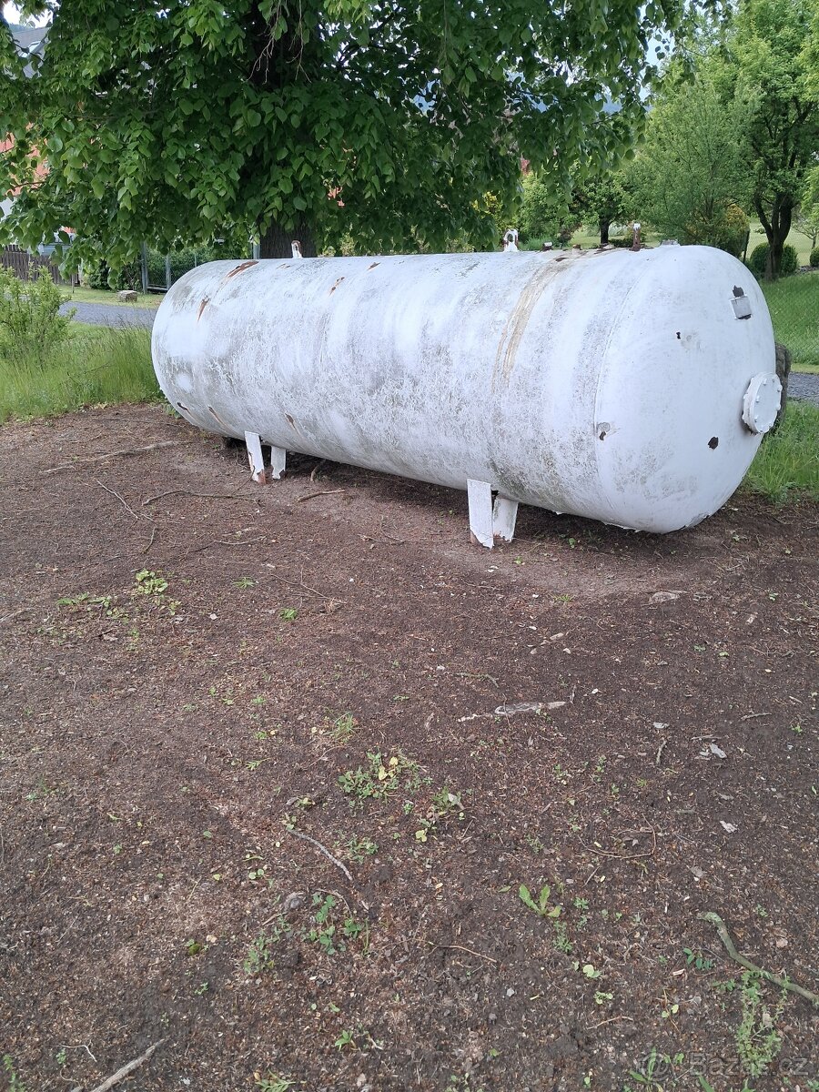 Ocelová nádrž 4850l