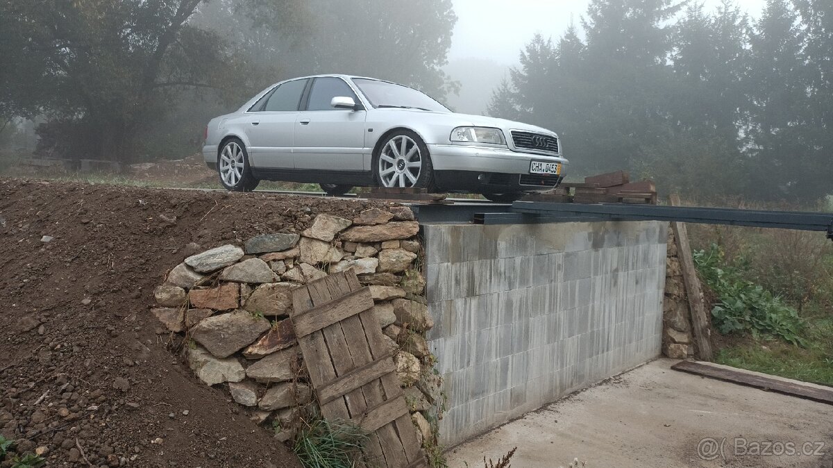 Audi A8 D2 3.3tdi V8 165kw