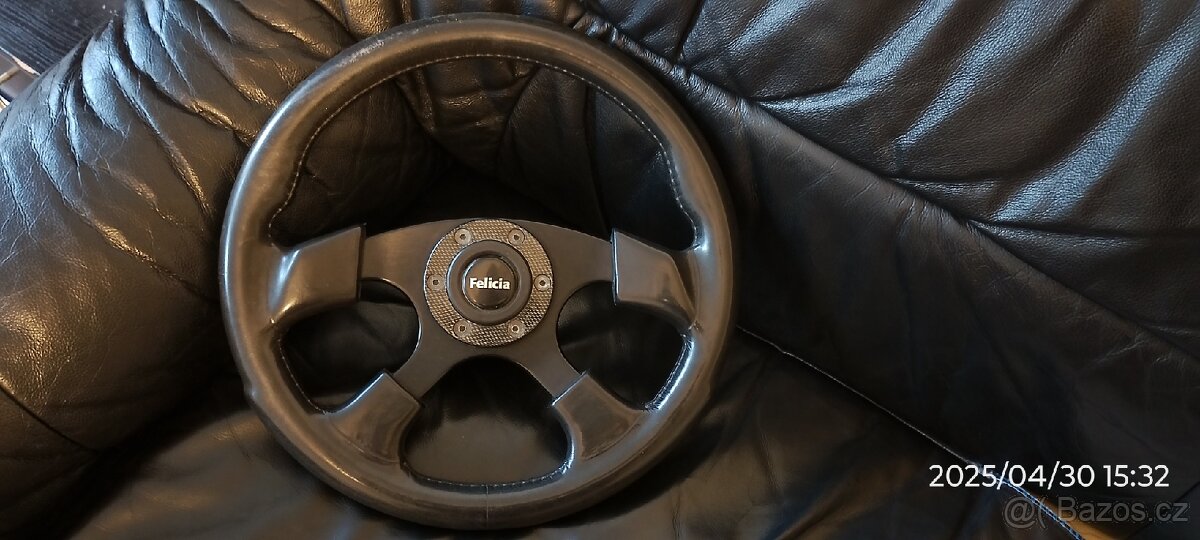 Sportovní volant RAID Škoda Felicia