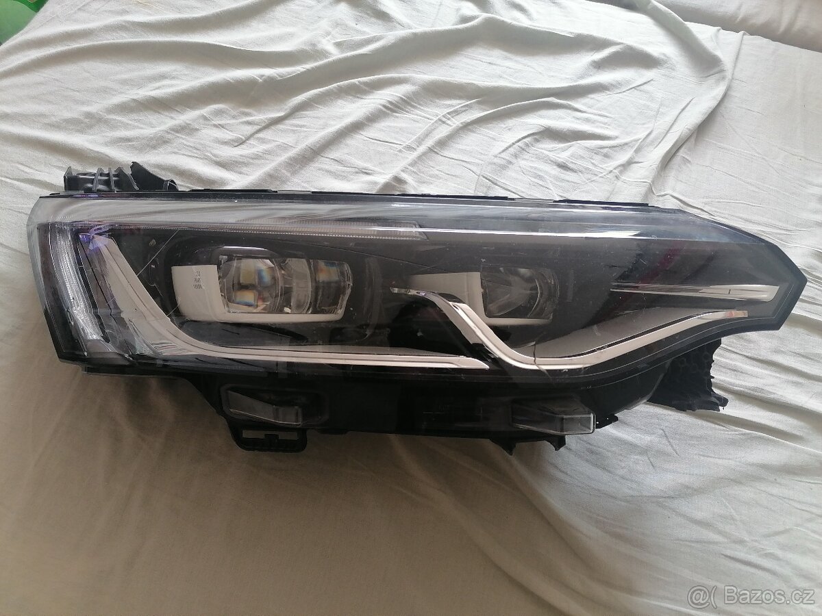 Prave přední světlo Renault Talisman