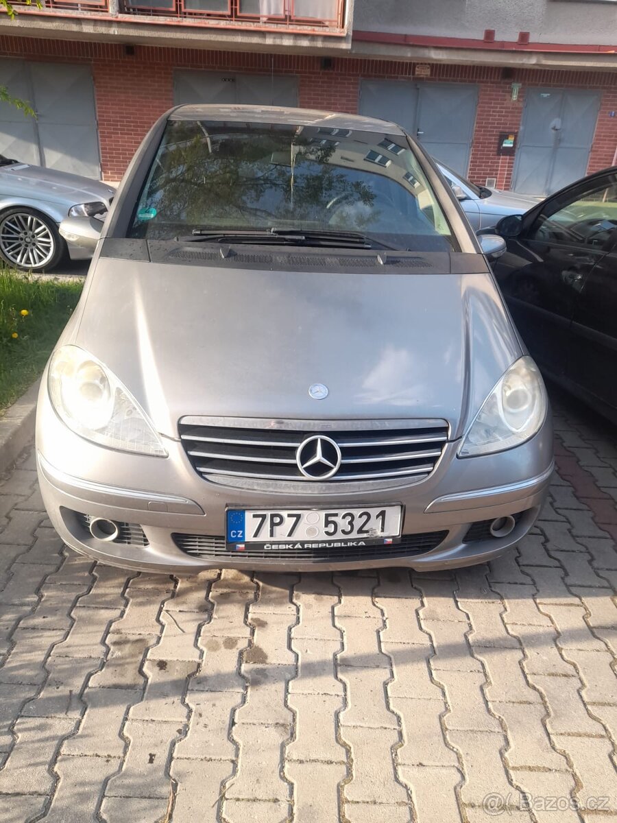 Mercedes Benz A150 - Na náhradní díly