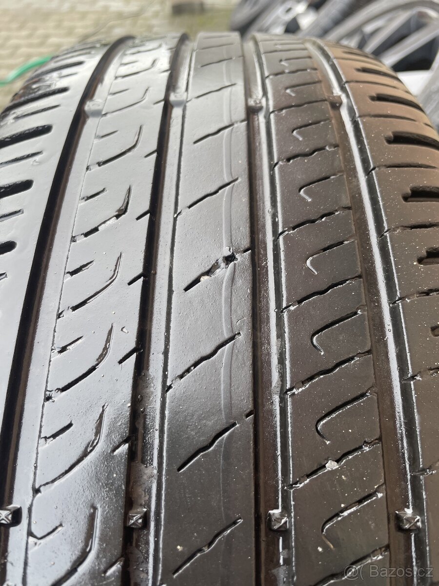 Letní pneu, Barum Bravuris 5, 205/55/ 17 V XL