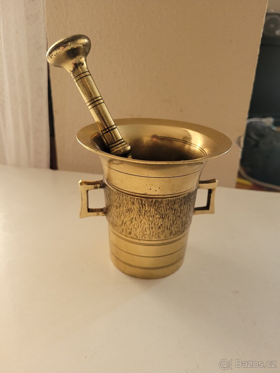 Prodám hmožďýř.