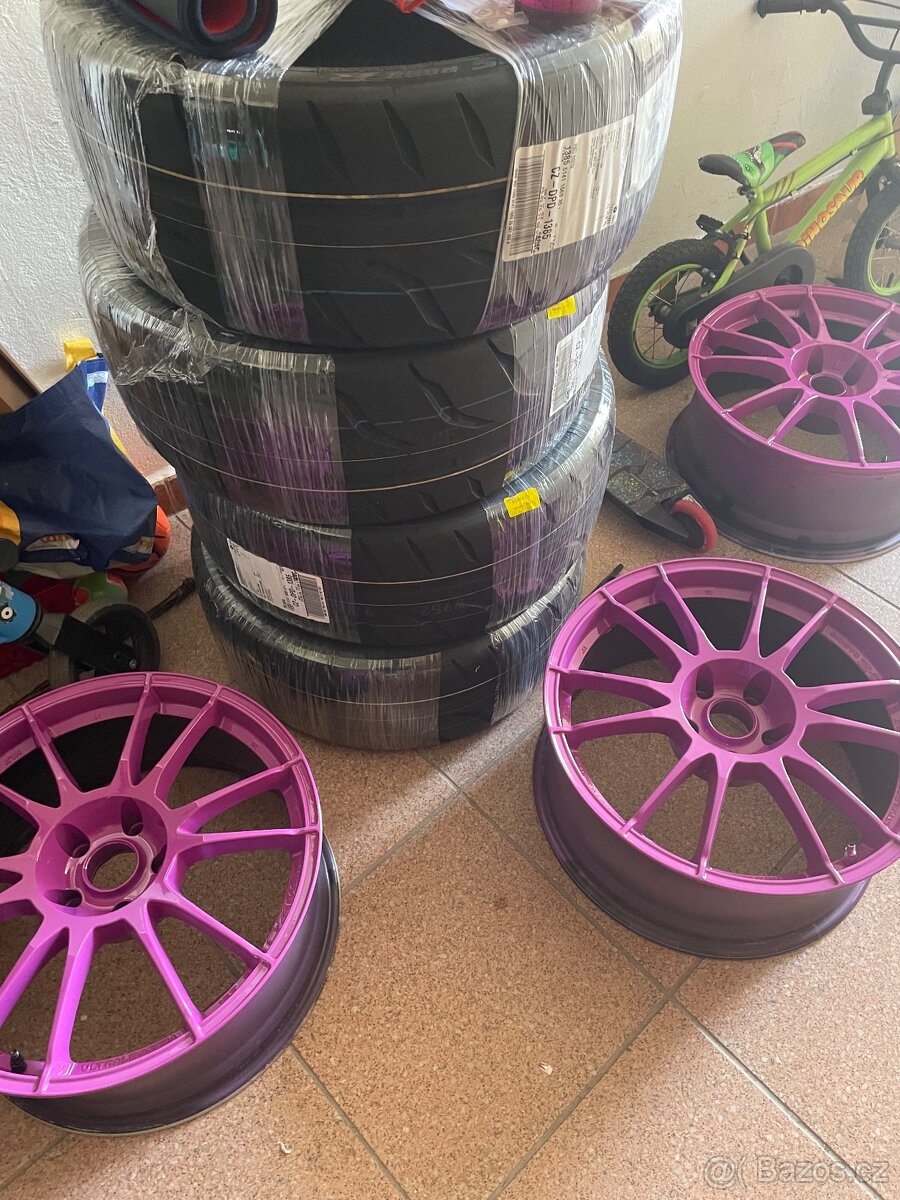 Al O.Z.ultralegera 8,5x19 5x120 r888 rr Semislick