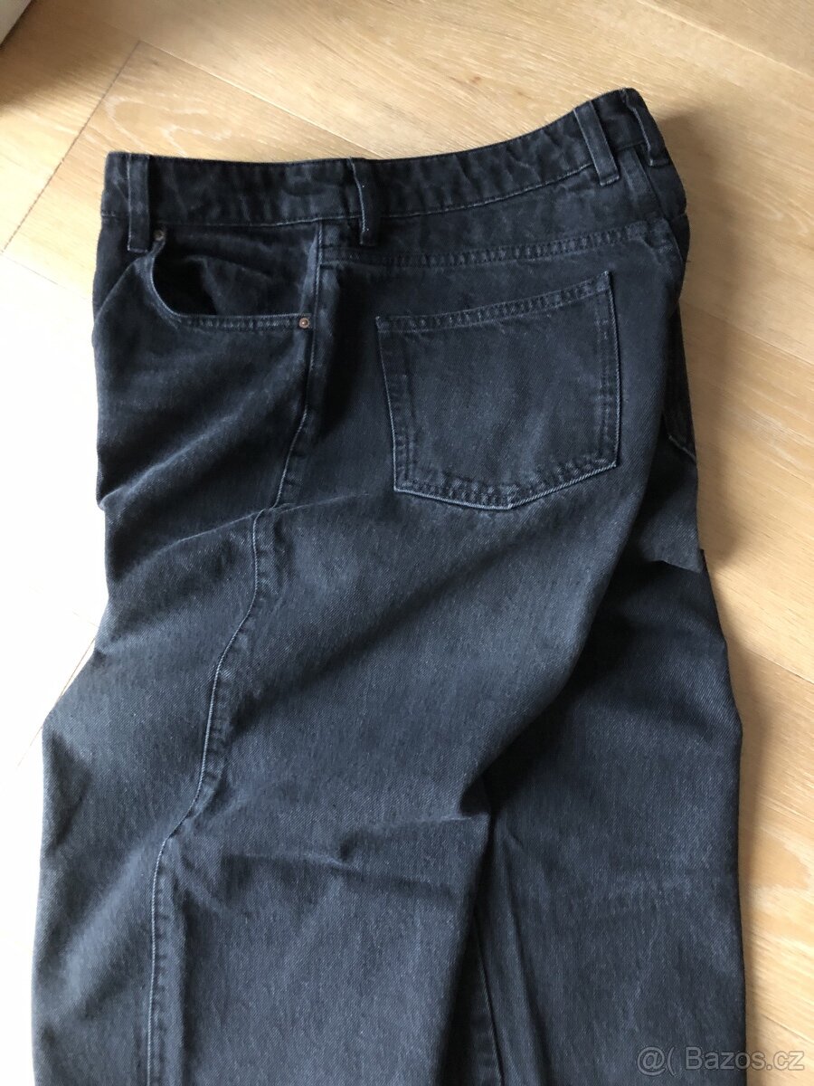 Černé džíny zn. H&M