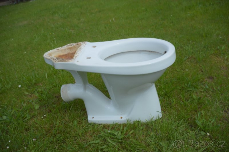 WC - zadní vývod