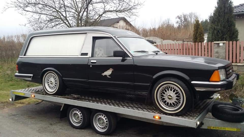 Pohřební auto obytné
