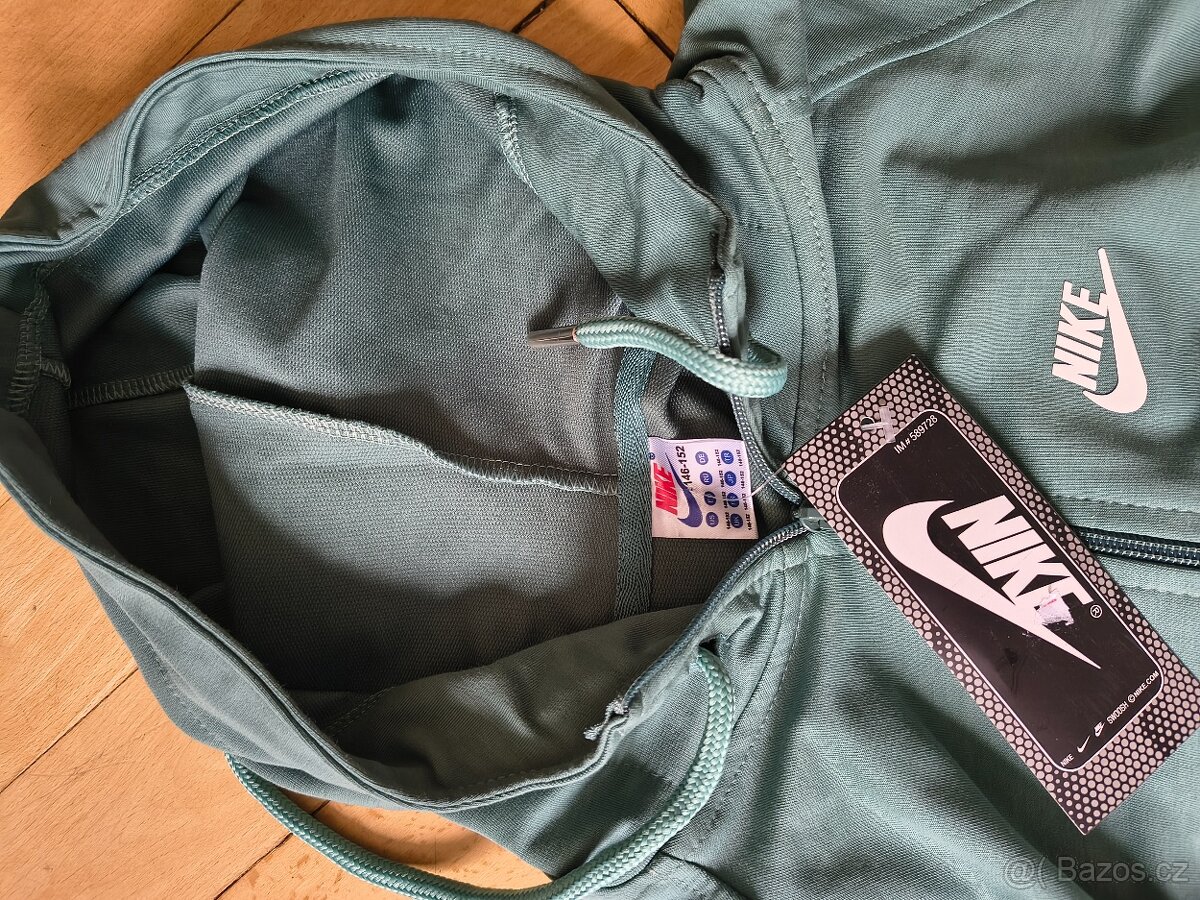 Sportovní souprava Nike