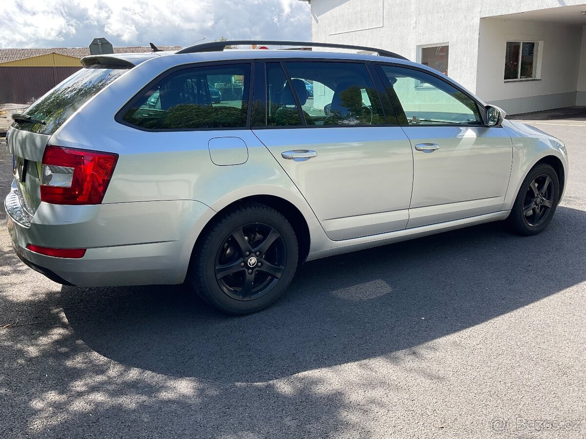 Škoda Octavia Combi 2.0 l tdi 110kW STYLLE Navi ALU Tronic