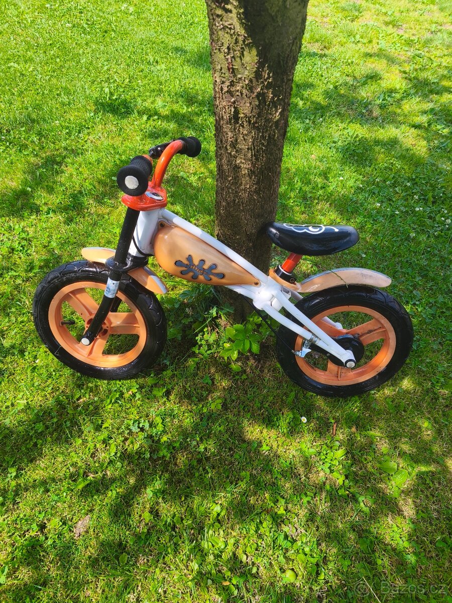 Dětské odrážedlo