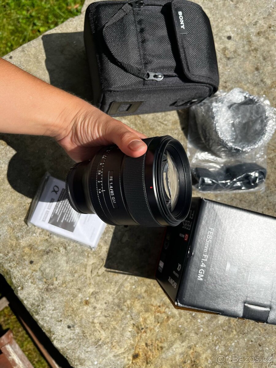 Sony GM 85 mm f/1.4 zánovní objektiv v perfektním stavu