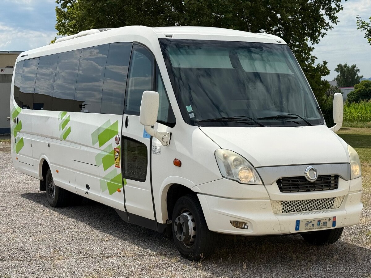 34míst, IVECO Daily FERQUI ❄️