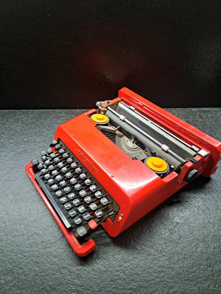 designový psací stroj Valentine zn Olivetti