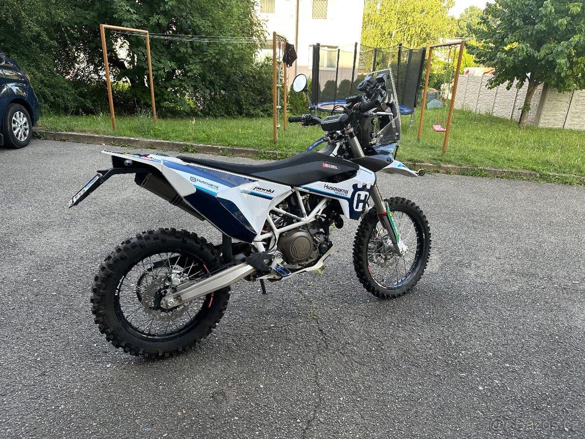 Husqvarna 701 carbon fox rally