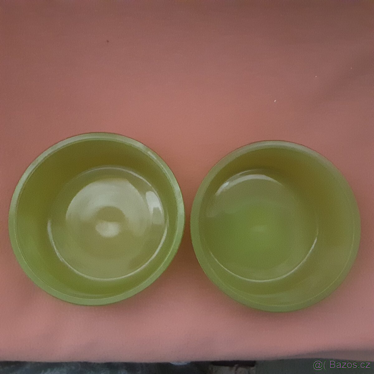 Misky talíře, dozy hrníčky