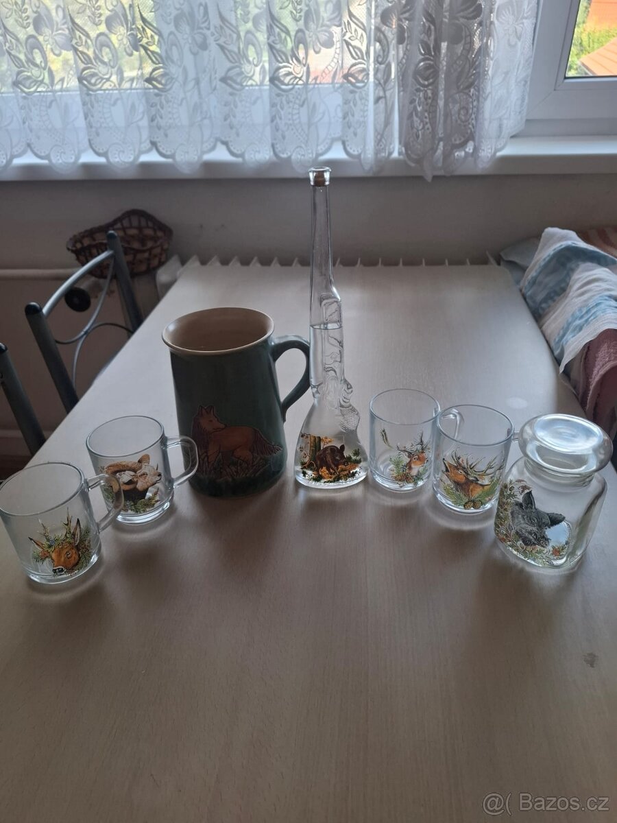 Skleničky, hrnky