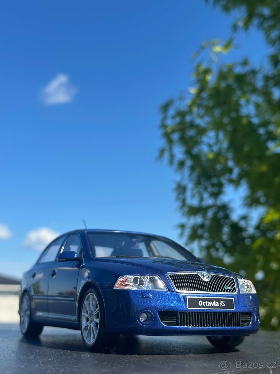 SKODA OCTAVIA zberatelsky model v mierke 1:18.
